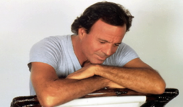 Julio Iglesias, RADIO LATIDOS